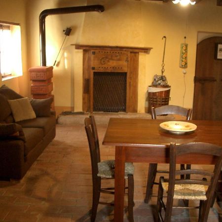 Antica Dimora Dell'Ortolano Apartment Castellaro  Bagian luar foto