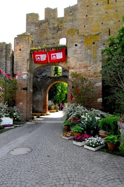 Antica Dimora Dell'Ortolano Apartment Castellaro  Bagian luar foto